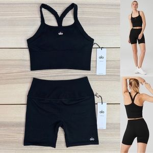 ALO Seamless Set | Ribbed Favorite Bra Tank + 5" Ribbed Favorite Short | Small